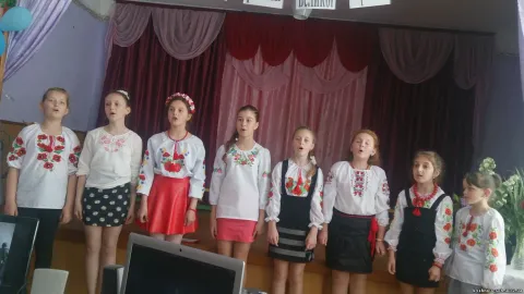 Фото 1 з 6: День скорботи і вшанування пам'яті жертв Великої Вітчизняної війни у Кушницькій ЗОШ