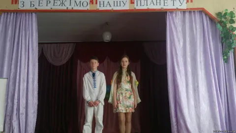 Фото 1 з 6: Звіт екологічного гуртка "Аптечка природи"