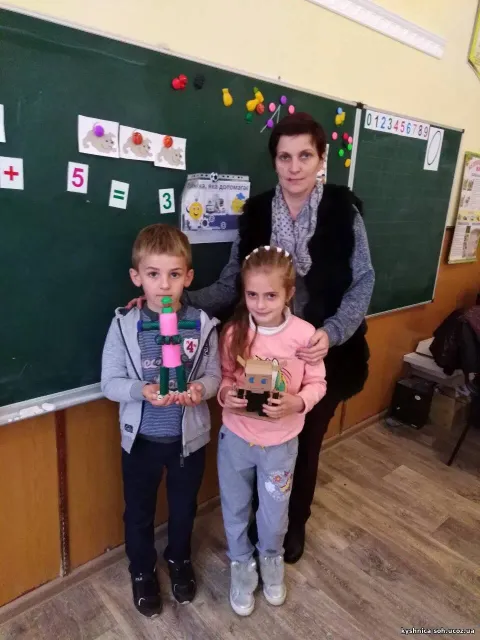 Фото 3 з 4: Нова українська школа. Тиждень "Техніка, яка допомагає"