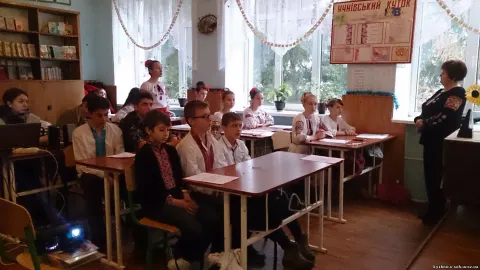 Фото 3 з 8: Патріотизм - історія в обличчях, віршах