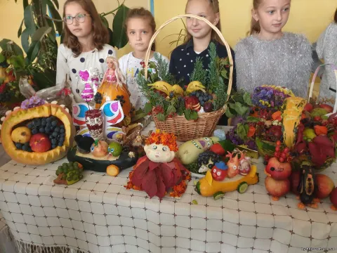 Фото 4 з 10: Свято осені