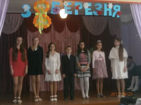 Фото 4 з 6: 8-Березня