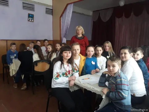Фото 4 з 11: Тиждень української мови та літератури