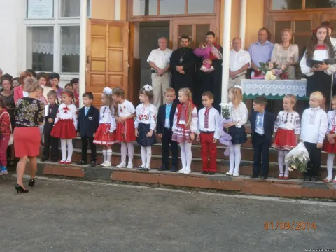 Фото 10 з 31: Фотографії з життя школи, вересень 2014